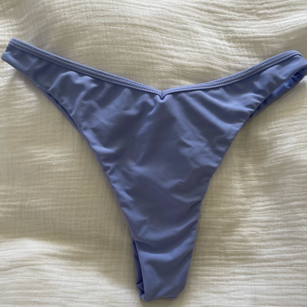 Benoa swim Johnny bottoms. Size large.